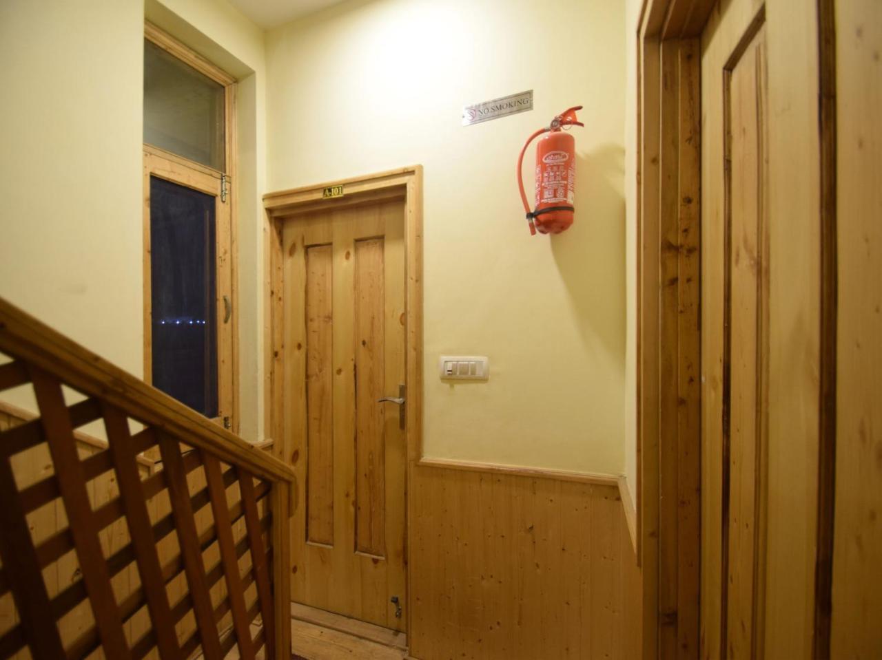 Mountain Nest Hotel 3*