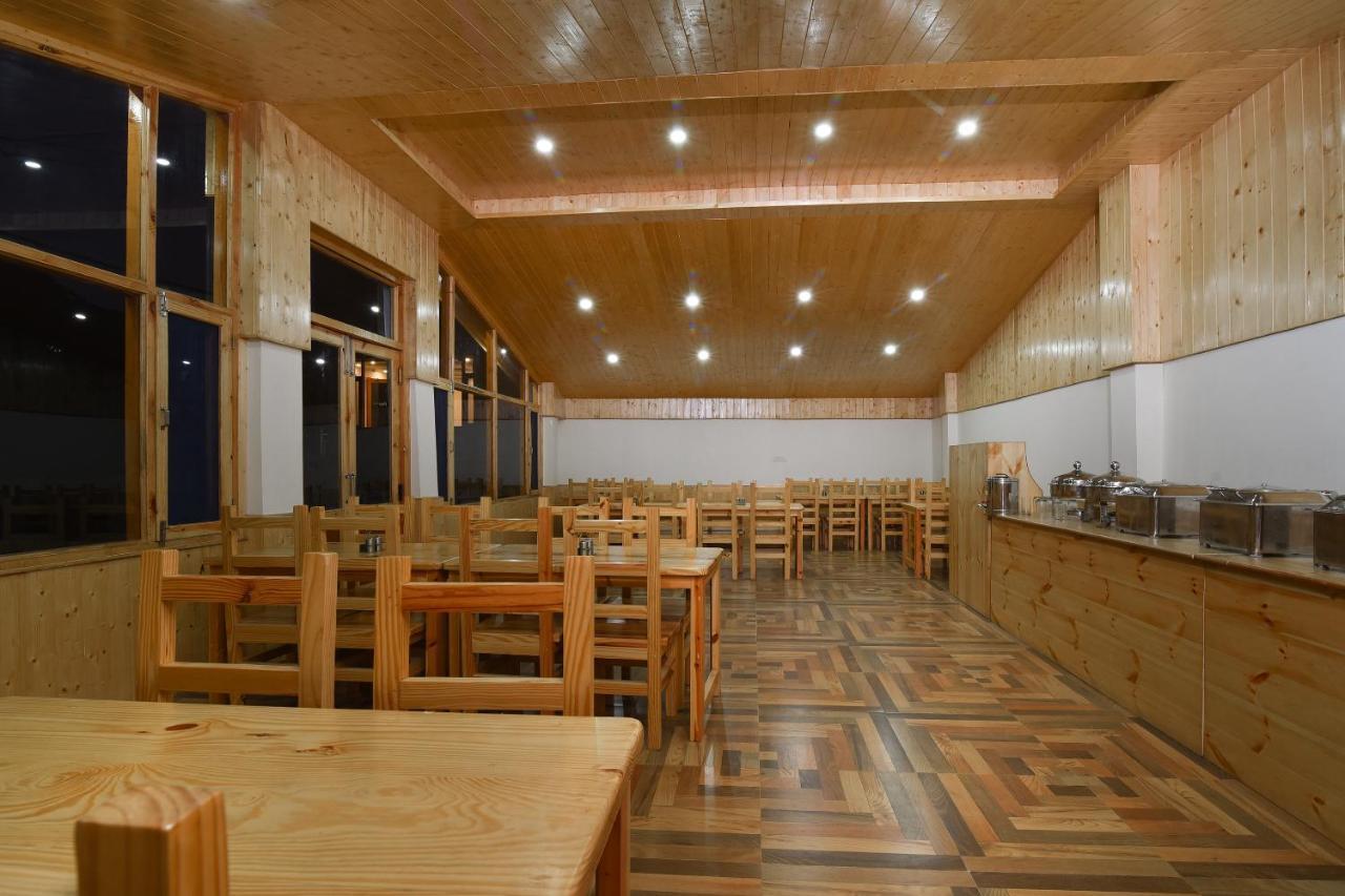 Hotel Oyo 15699 Conifer 3*
