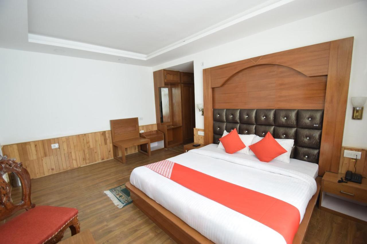 Hotel Oyo 10255 Red Apple 3*
