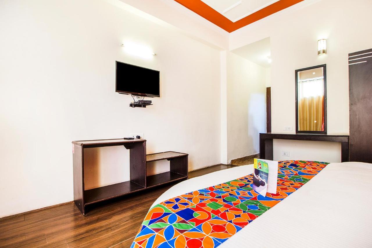 Oyo 10186 Holidays