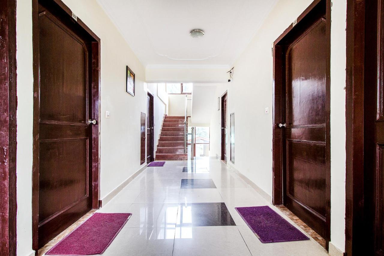 Oyo 10186 Holidays Hotel 3*