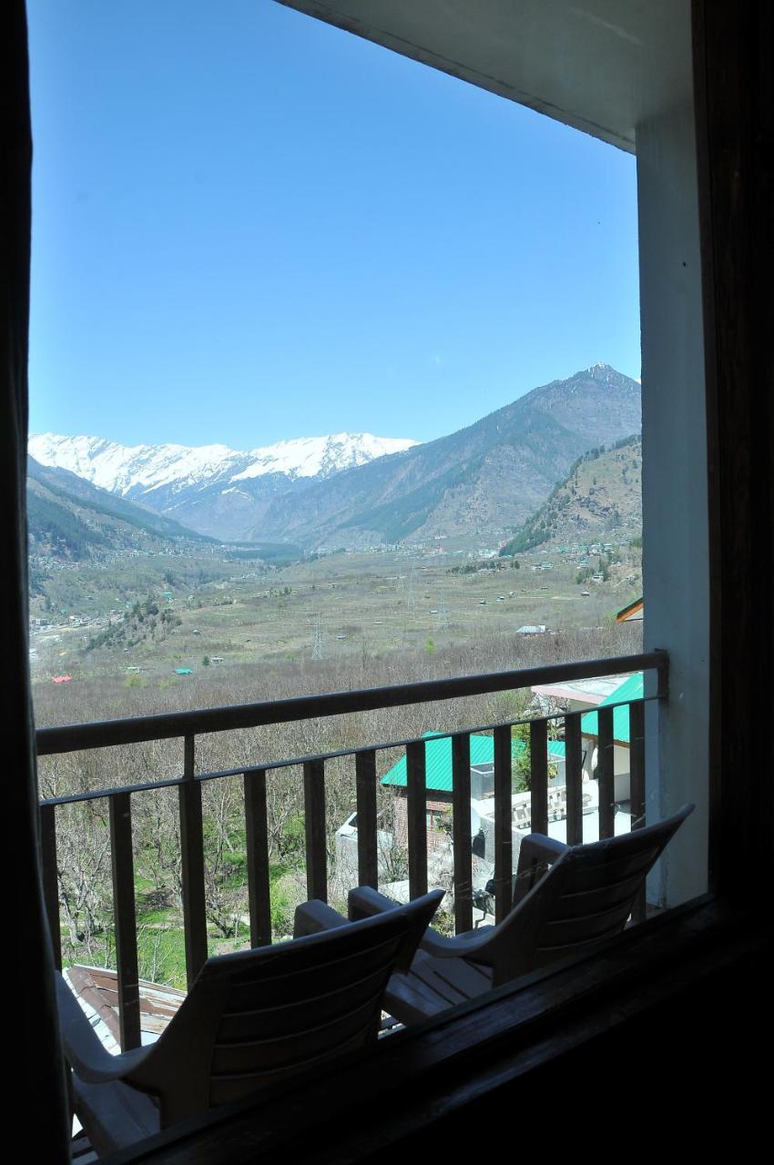 Sarthak Resorts-reside In Nature With View, 9 Kms From Mall Road Manali (Himachal Pradesh)