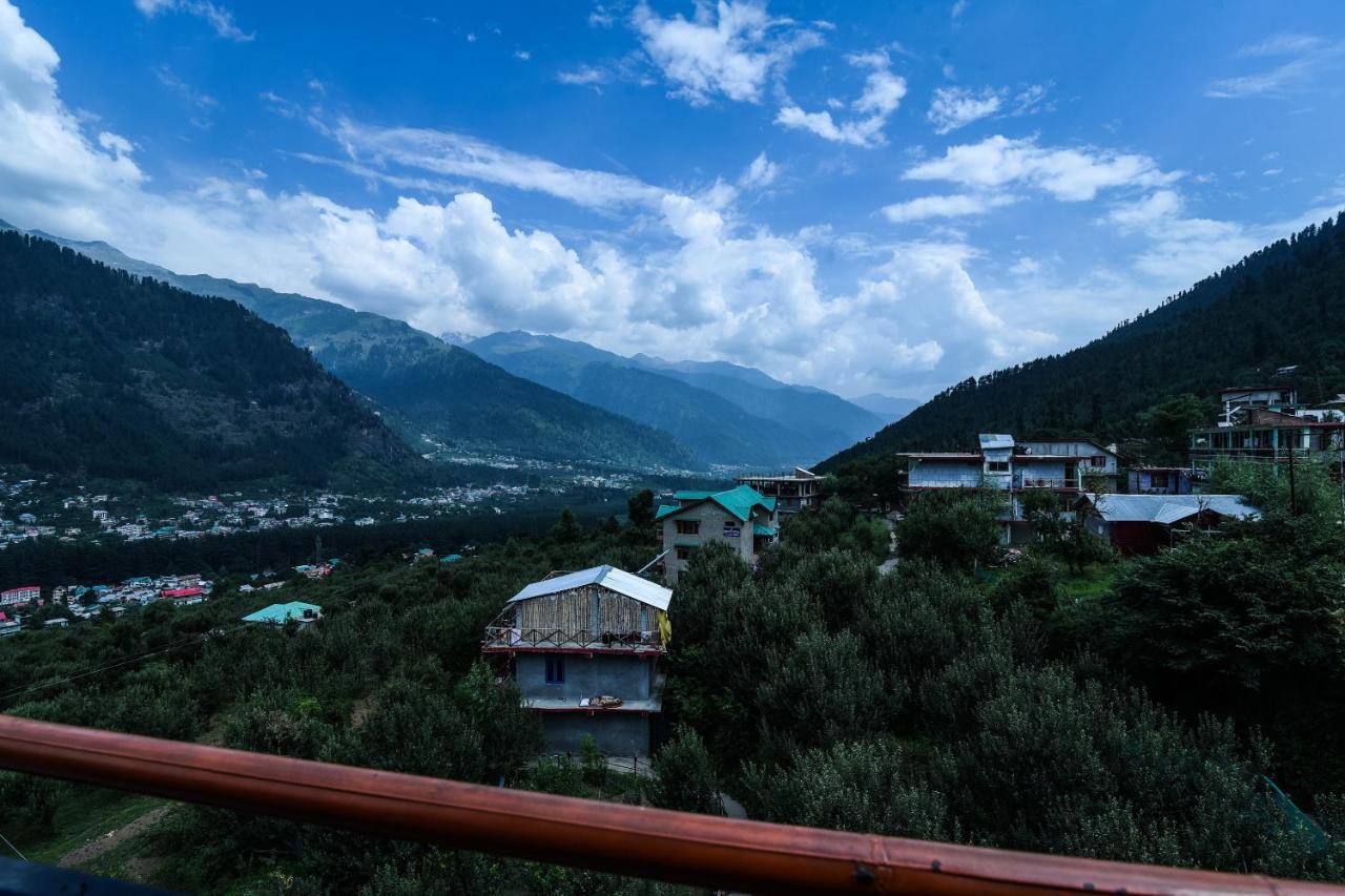 Oyo 15576 Luxrious Near Hadimba Temple Apartment *