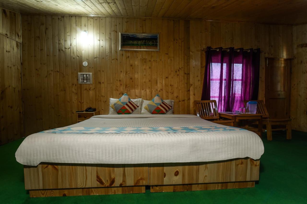 Oyo 15576 Luxrious Near Hadimba Temple