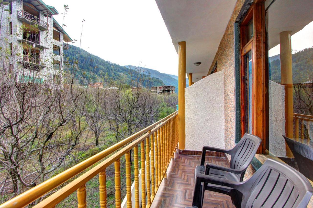 Mountain Face By Snow Hotel 3*