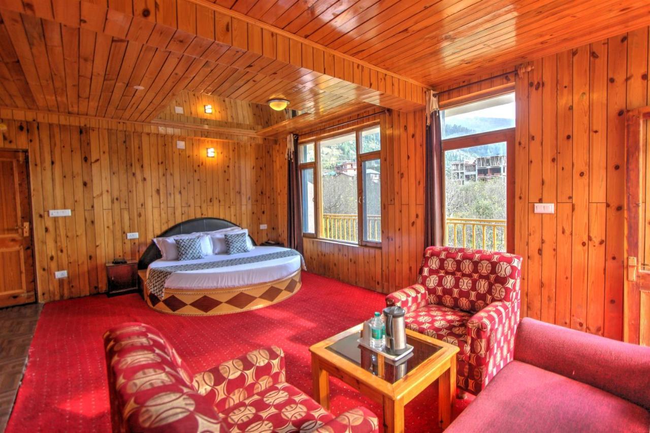 Mountain Face By Snow Hotel