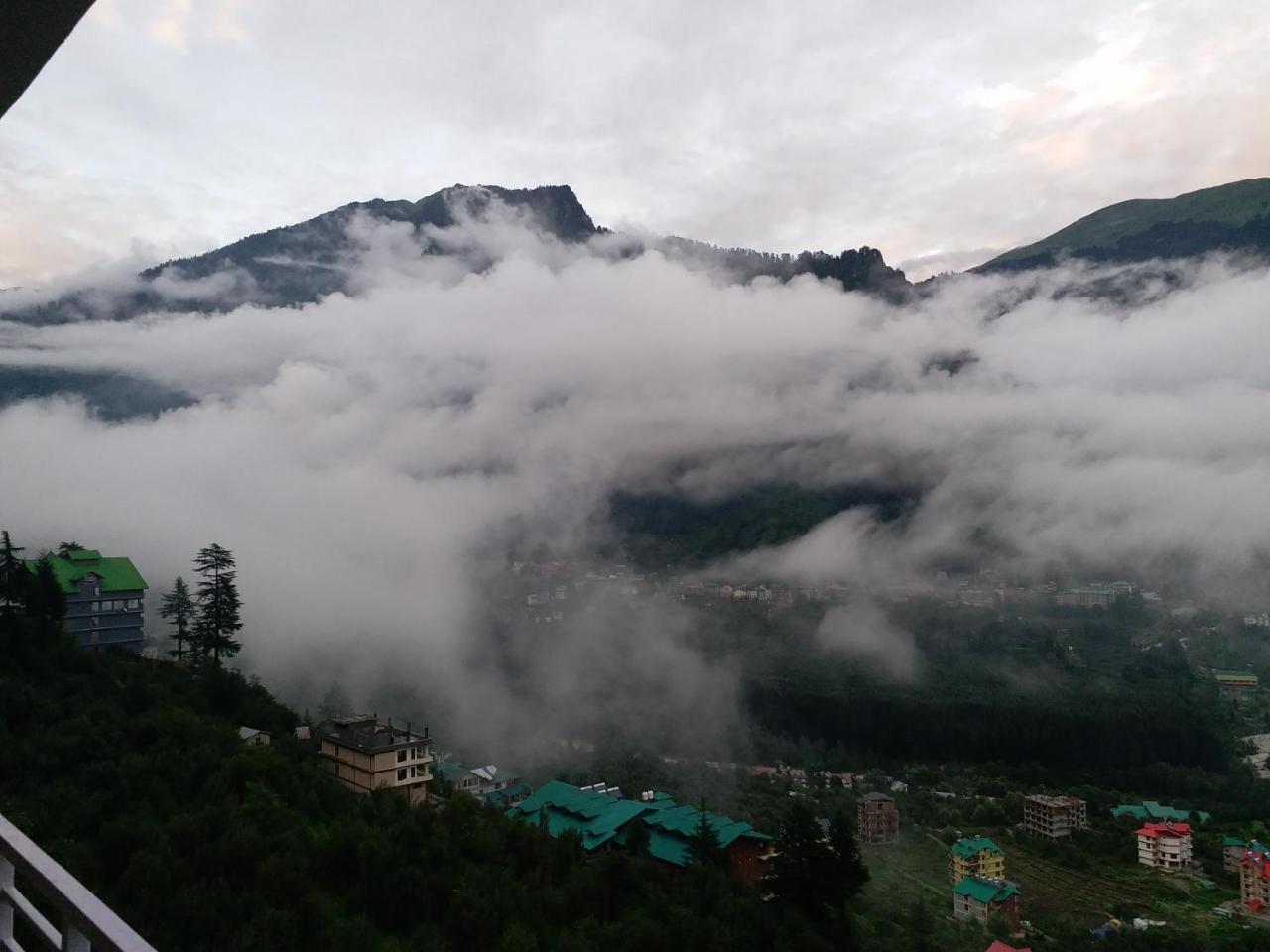Hotel Seven Hills 3*
