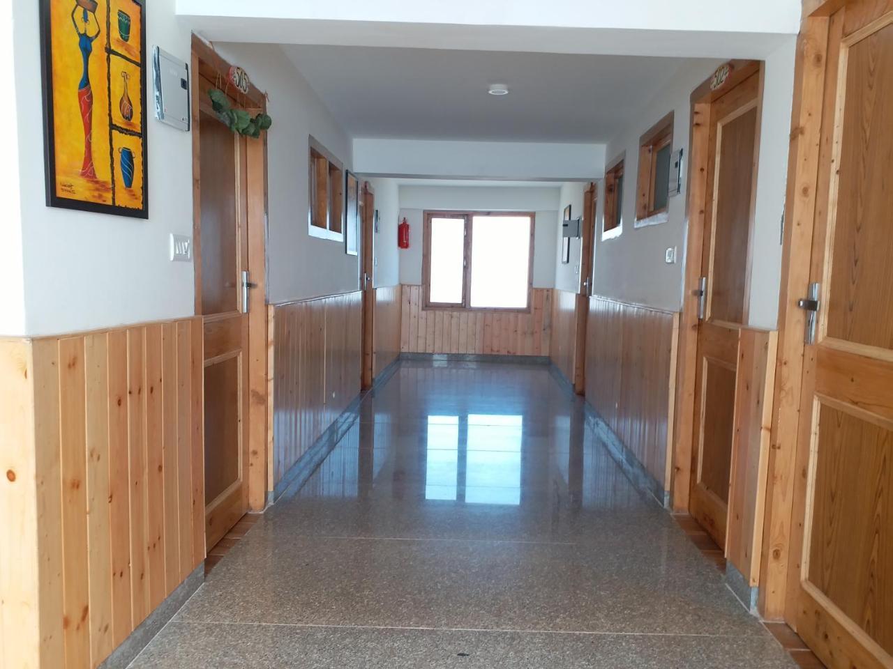 Seven Hills 3* Manali (Himachal Pradesh)
