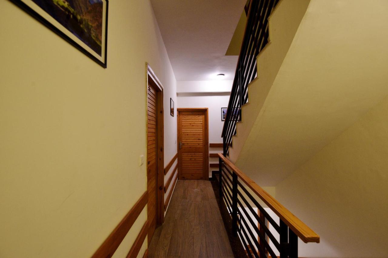 Oyo 13705 Lonchenpa Hotel 3*