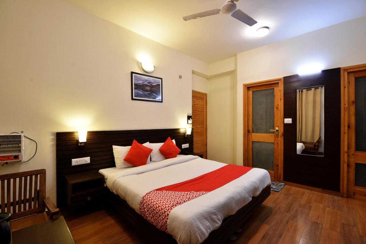 Oyo 13705 Lonchenpa Hotel 3*
