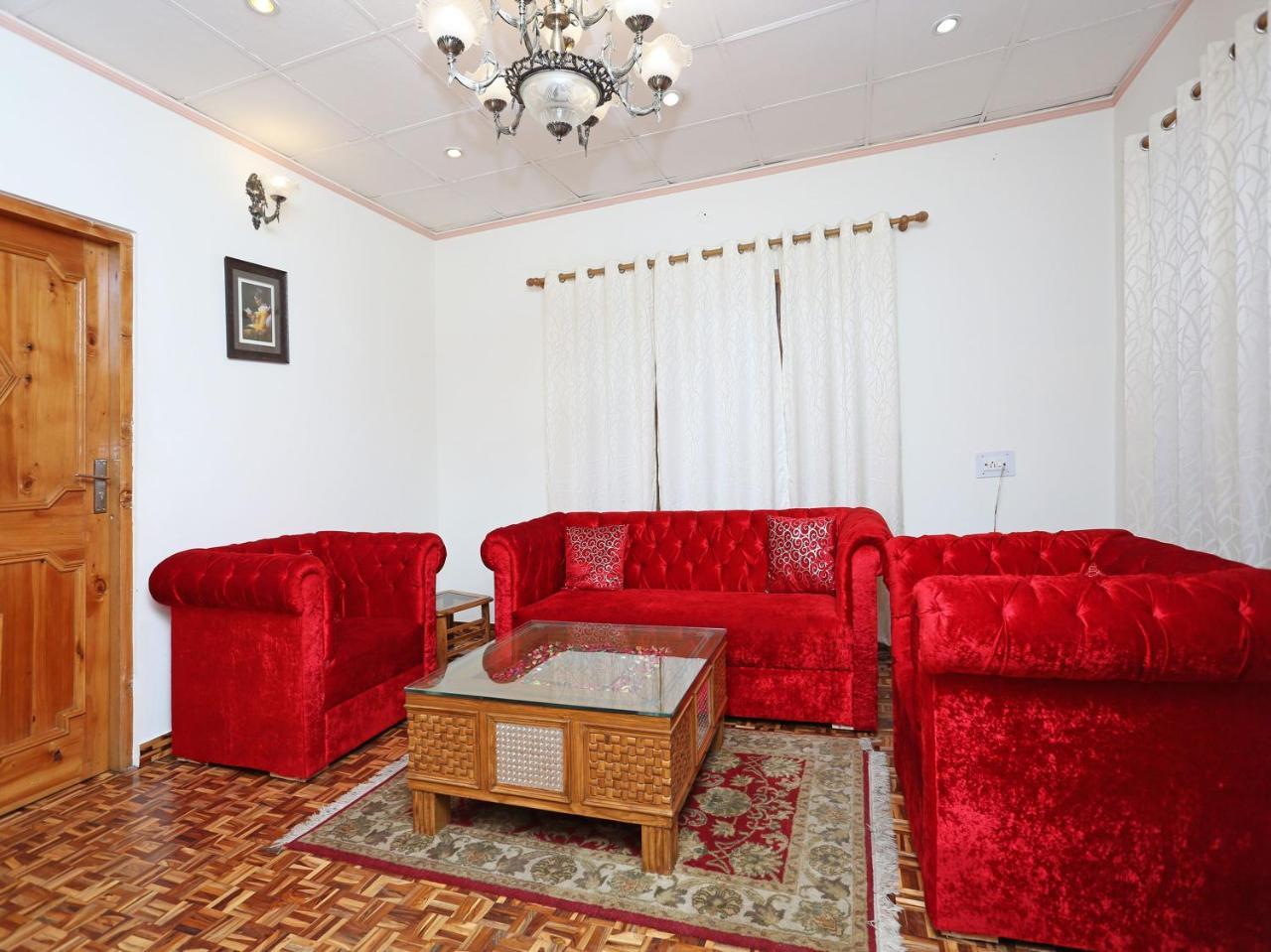 Bed & Breakfast Oyo 7138 Acharya 2*
