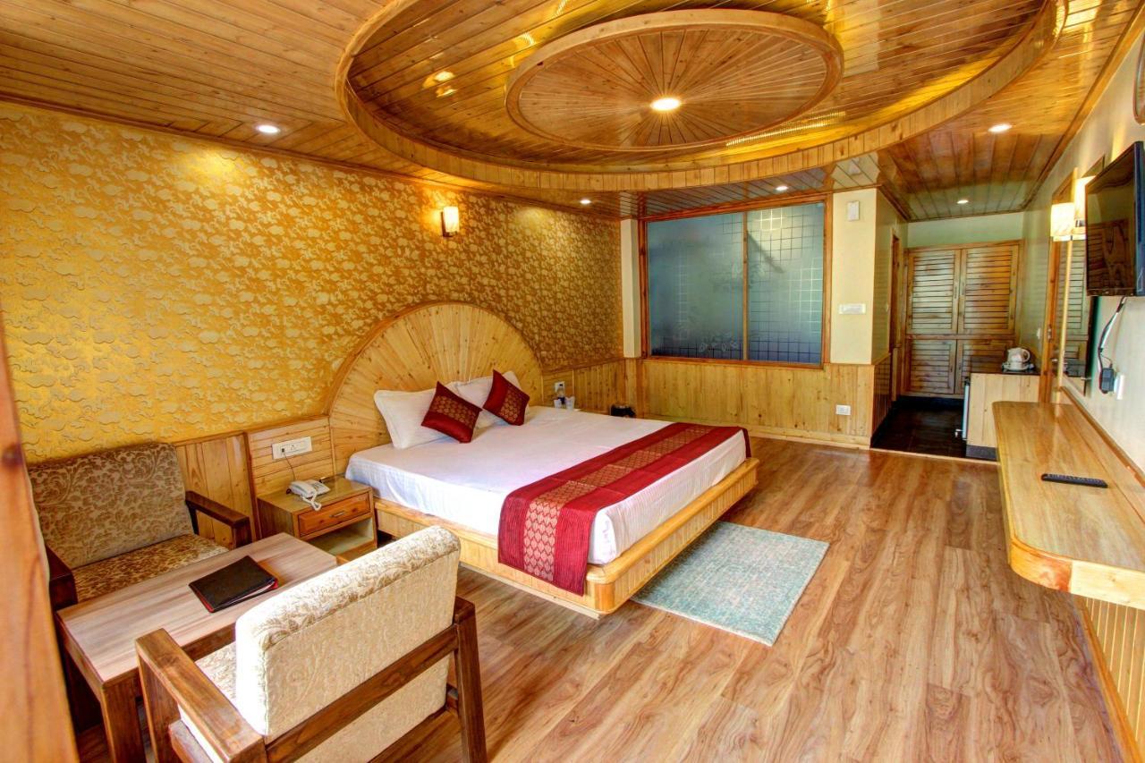 Hotel Snow Peak Retreat Manali (Himachal Pradesh)