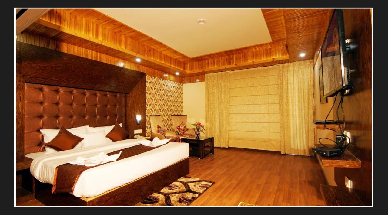 Hotel Grand Krisa & ,