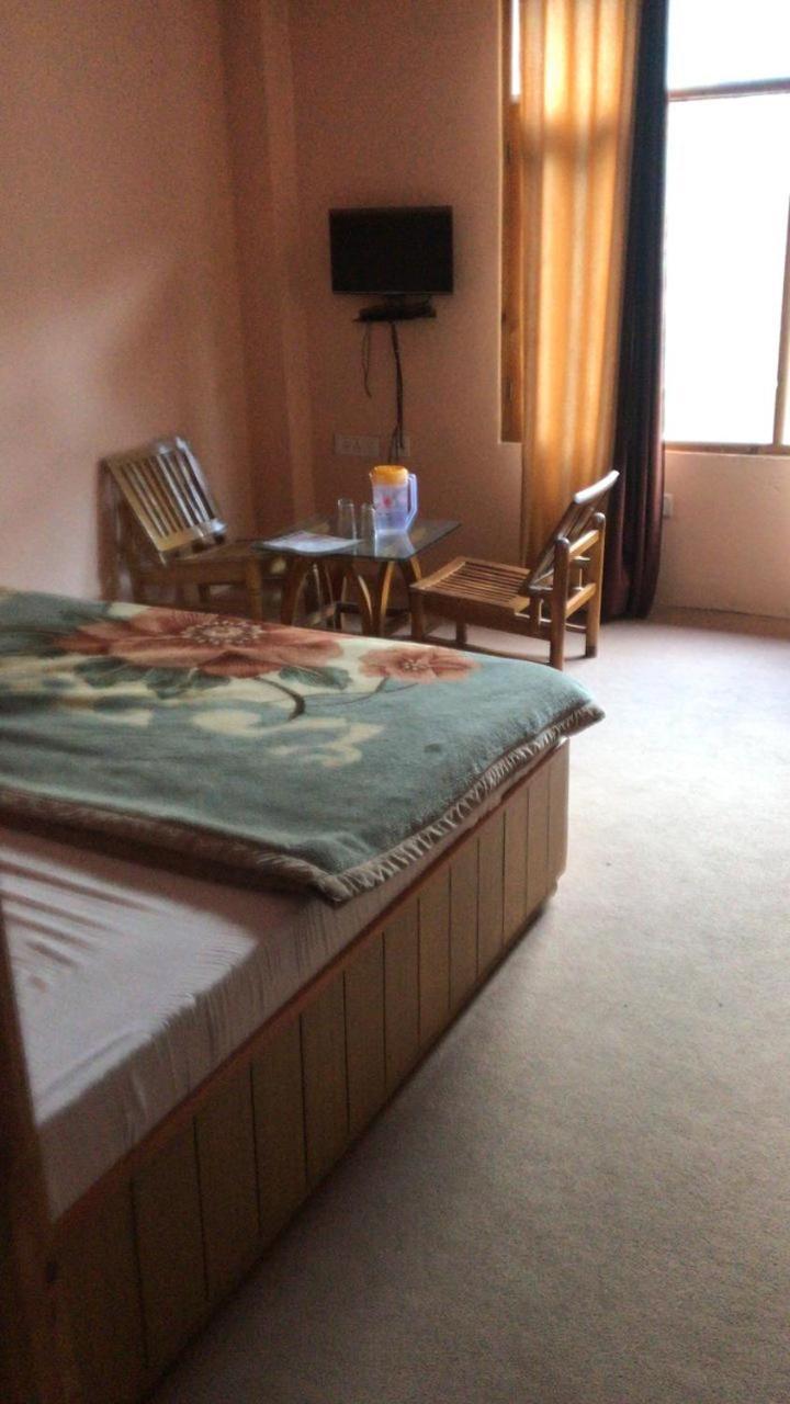 Kingston Hotel