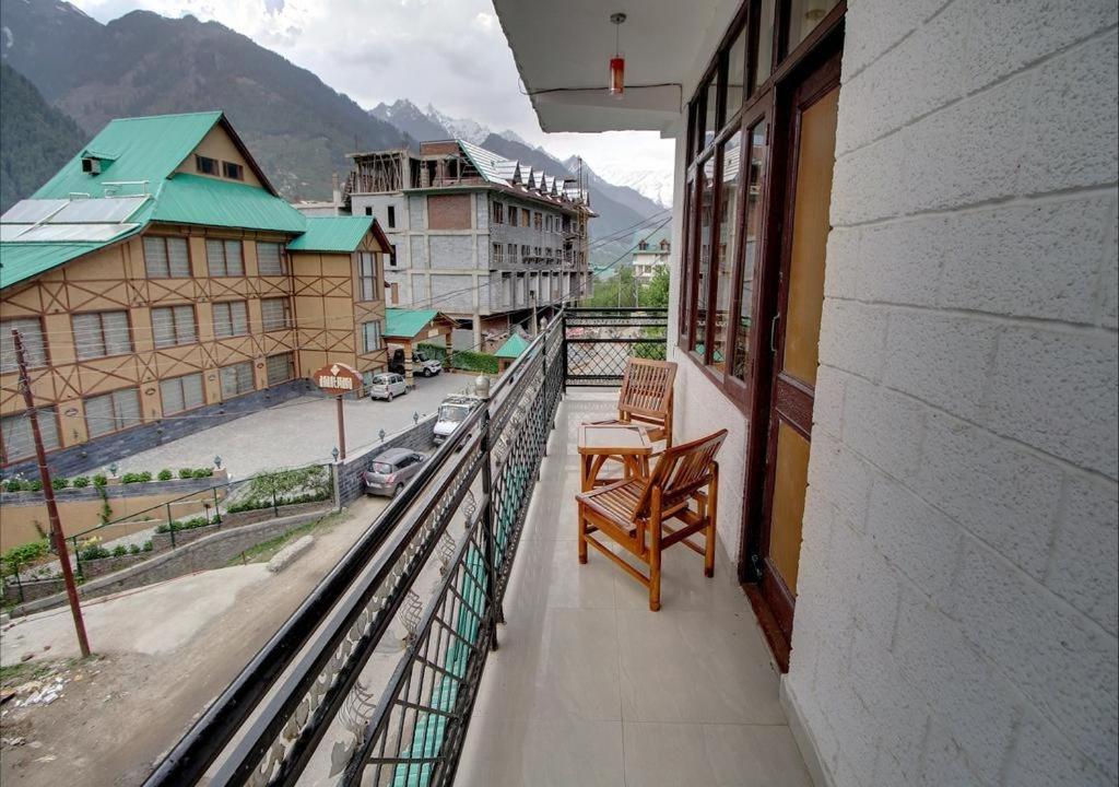 Kingston Hotel *