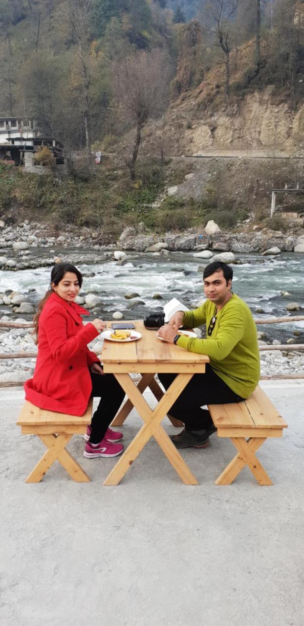 Winterfell The Stay, Unique River Front 4*