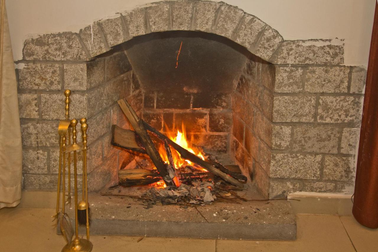 The Cedar & Independent & Kitchenette Fireplace Tandoor & Bbq Apartment