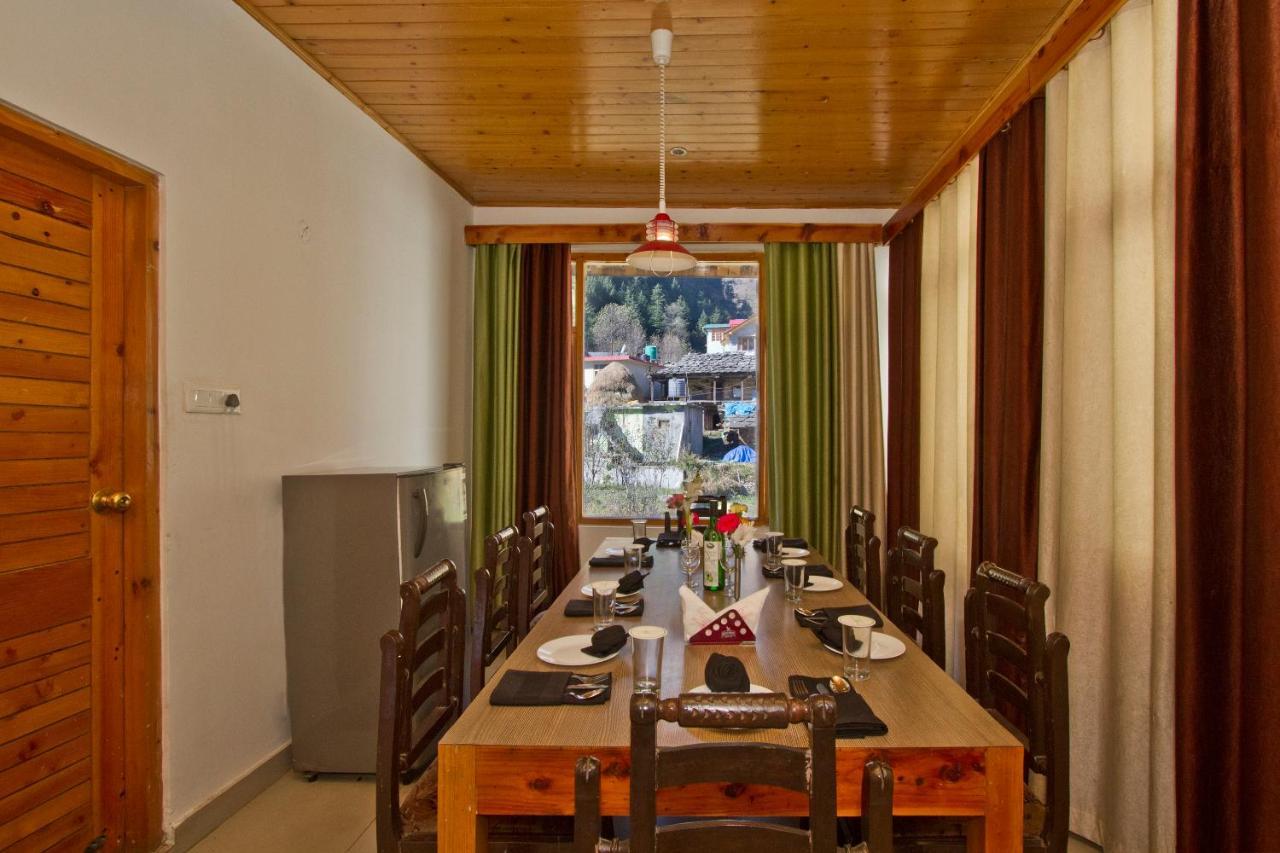 The Cedar & Independent & Kitchenette Fireplace Tandoor & Bbq Apartment *