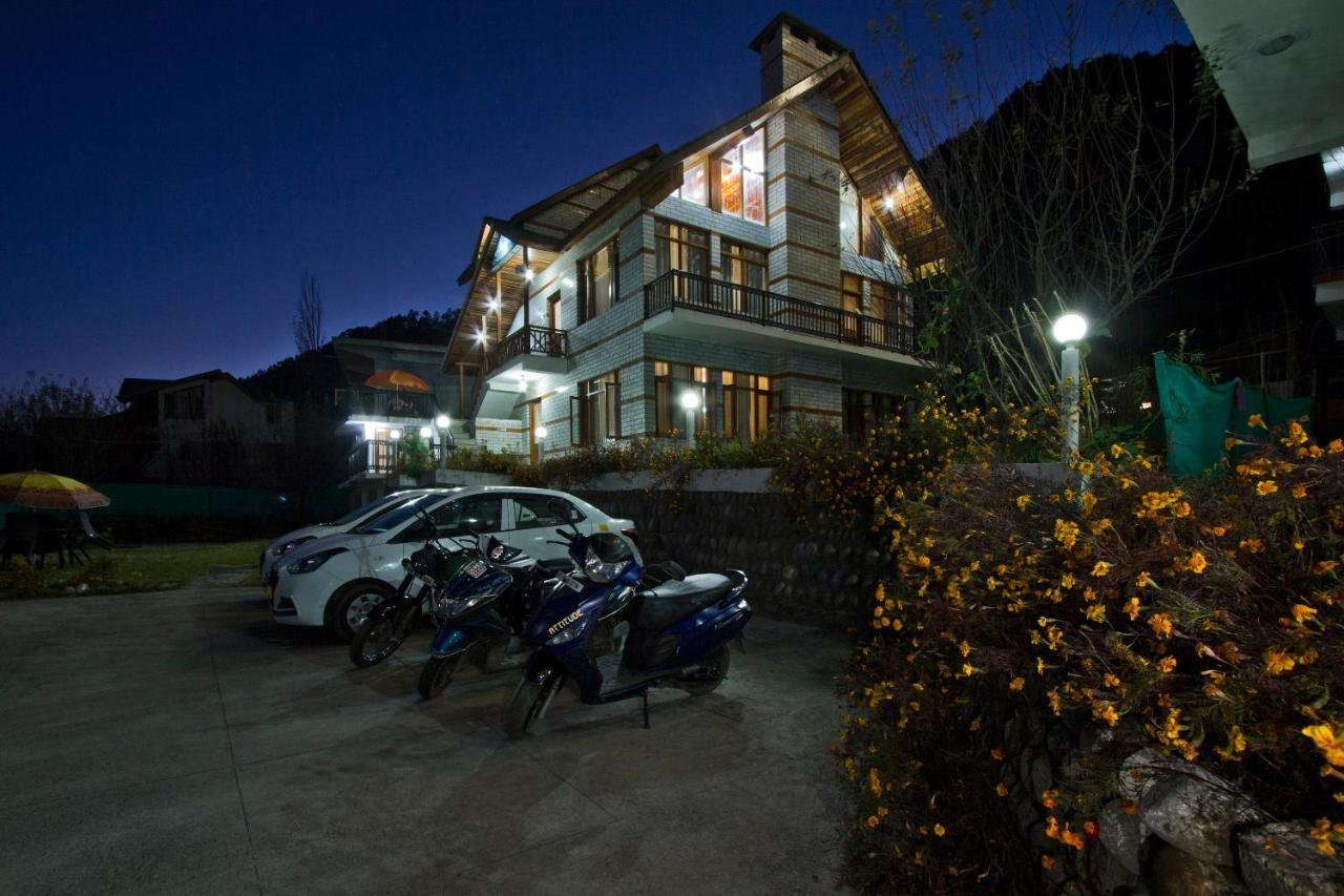 The Cedar & Independent & Kitchenette Fireplace Tandoor & Bbq Apartment