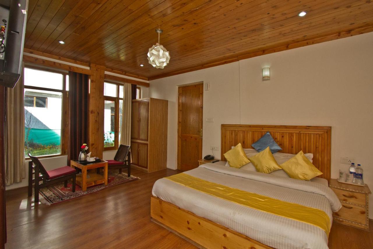 The Cedar & Independent & Kitchenette Fireplace Tandoor & Bbq Manali (Himachal Pradesh)