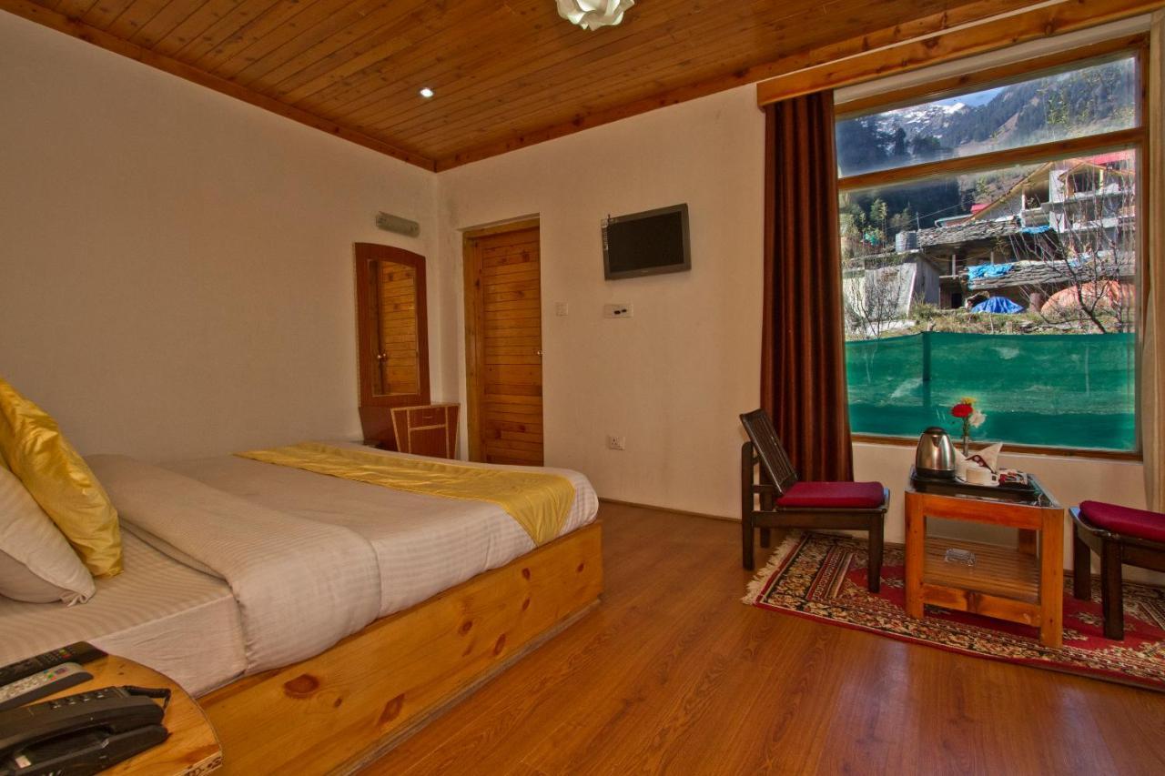 The Cedar & Independent & Kitchenette Fireplace Tandoor & Bbq Apartment Manali (Himachal Pradesh)