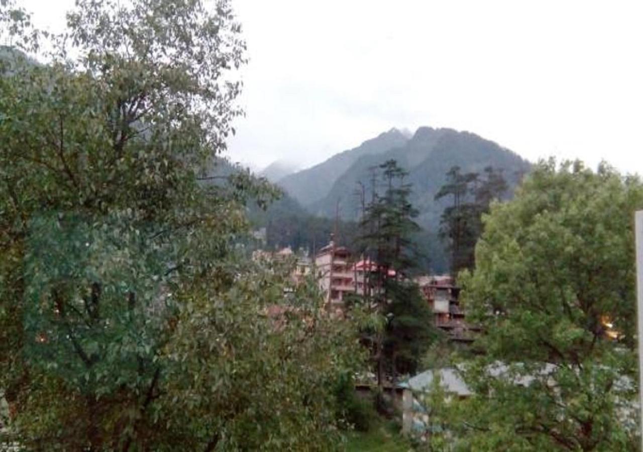Hotel Adb Whispering River 3*