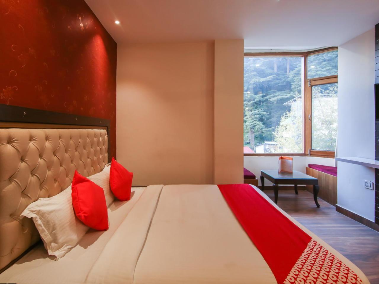 Hotel Oyo 17099 Ambika Residency 3*