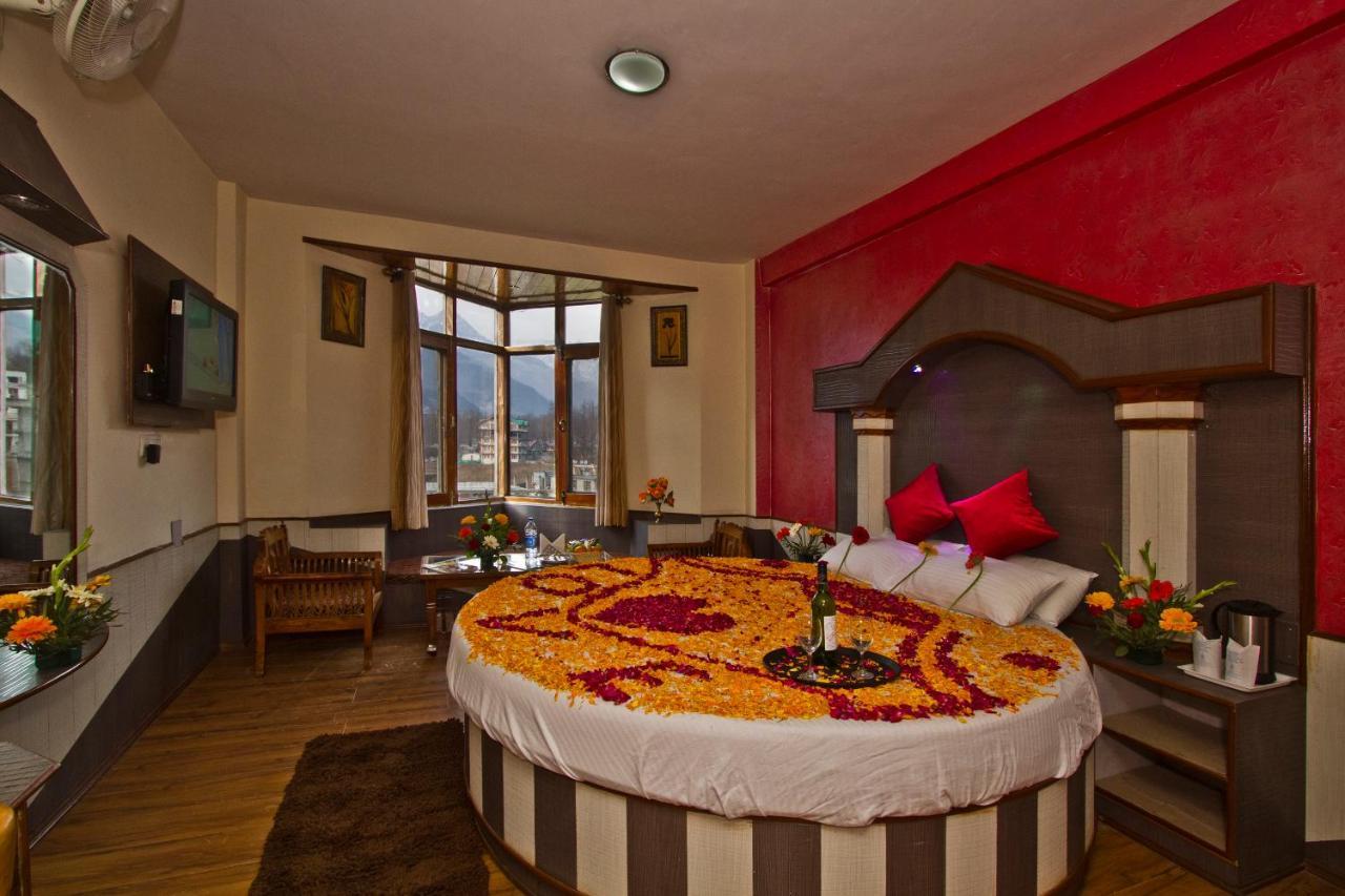 Hotel Park Residency Manali (Himachal Pradesh)
