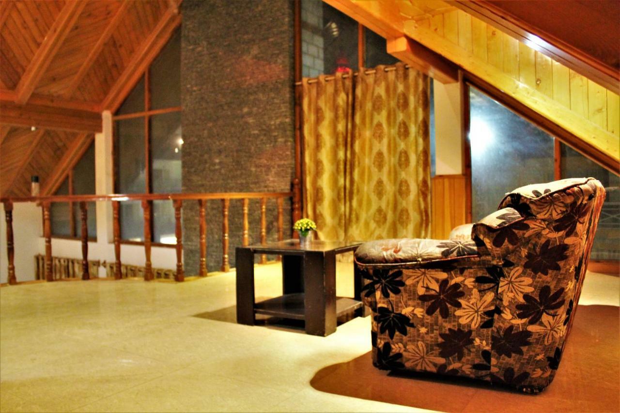 The Conifer Hotel Manali (Himachal Pradesh)