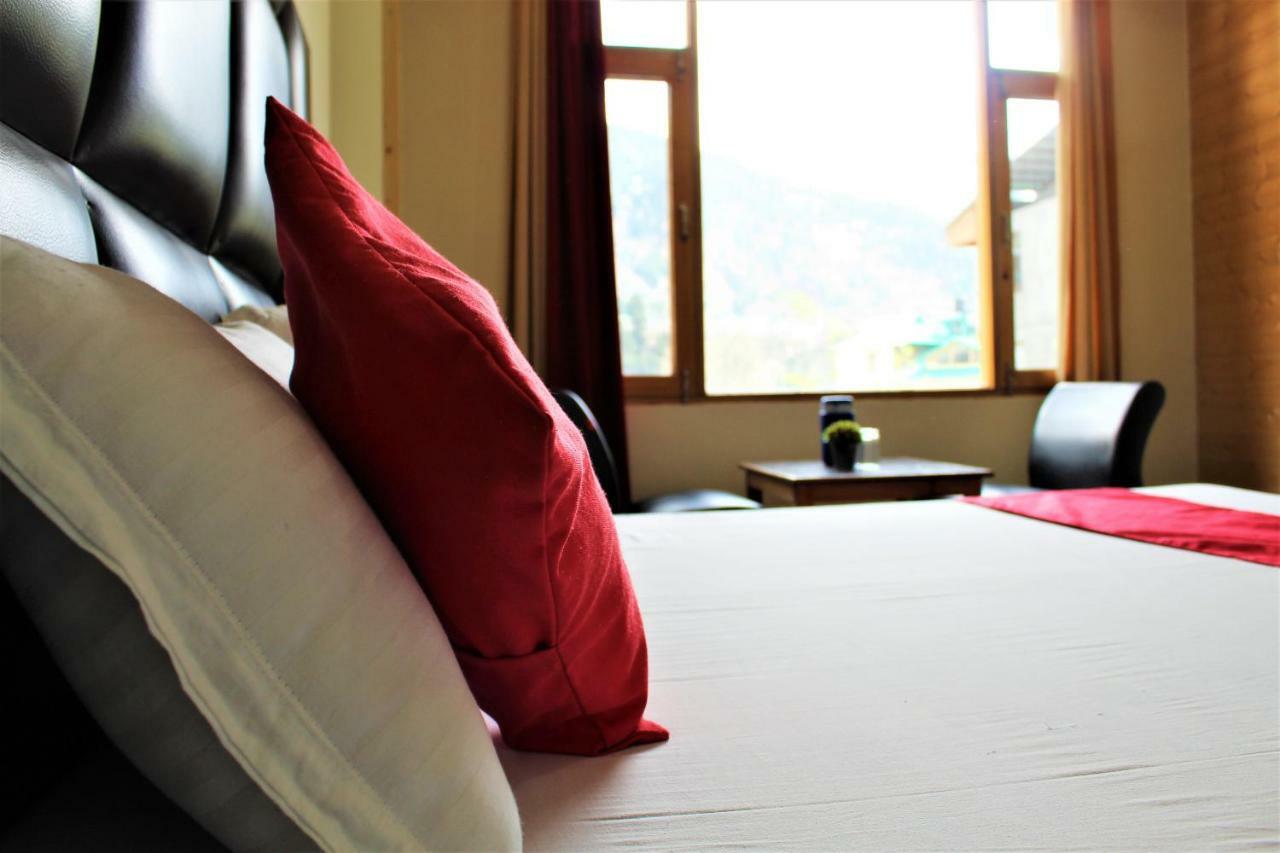 The Conifer Hotel Manali (Himachal Pradesh)