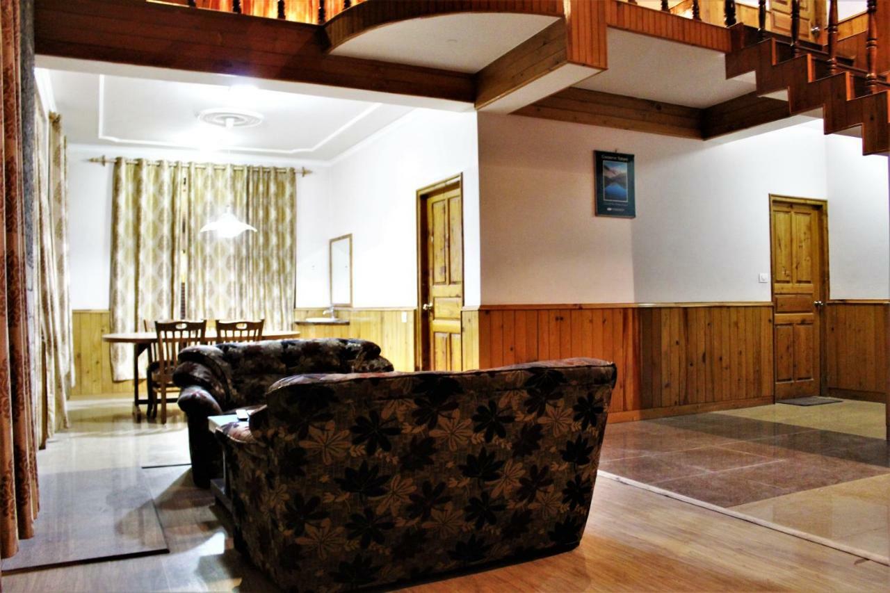 The Conifer Hotel Manali (Himachal Pradesh)