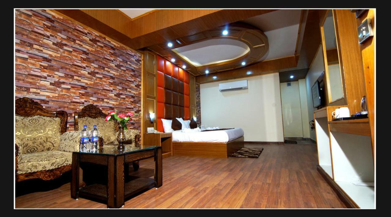 Grand Krisa & , Manali (Himachal Pradesh)
