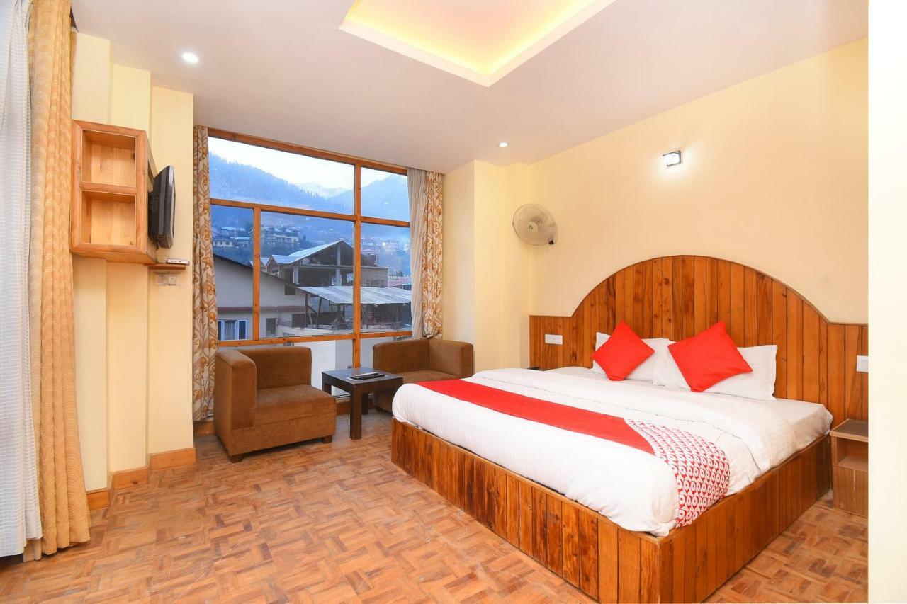 Oyo 19322 Snow Flake Hotel