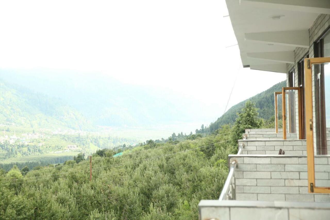 Saras Hotel
