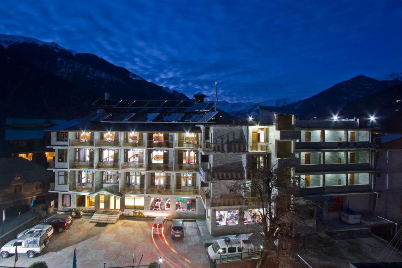 Sarthak Resorts-reside In Nature With View, 9 Kms From Mall Road 3* Manali (Himachal Pradesh)