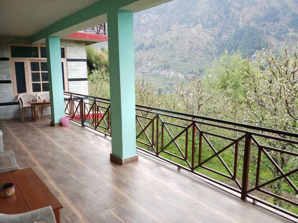 Apple Field House Guest house Manali (Himachal Pradesh)