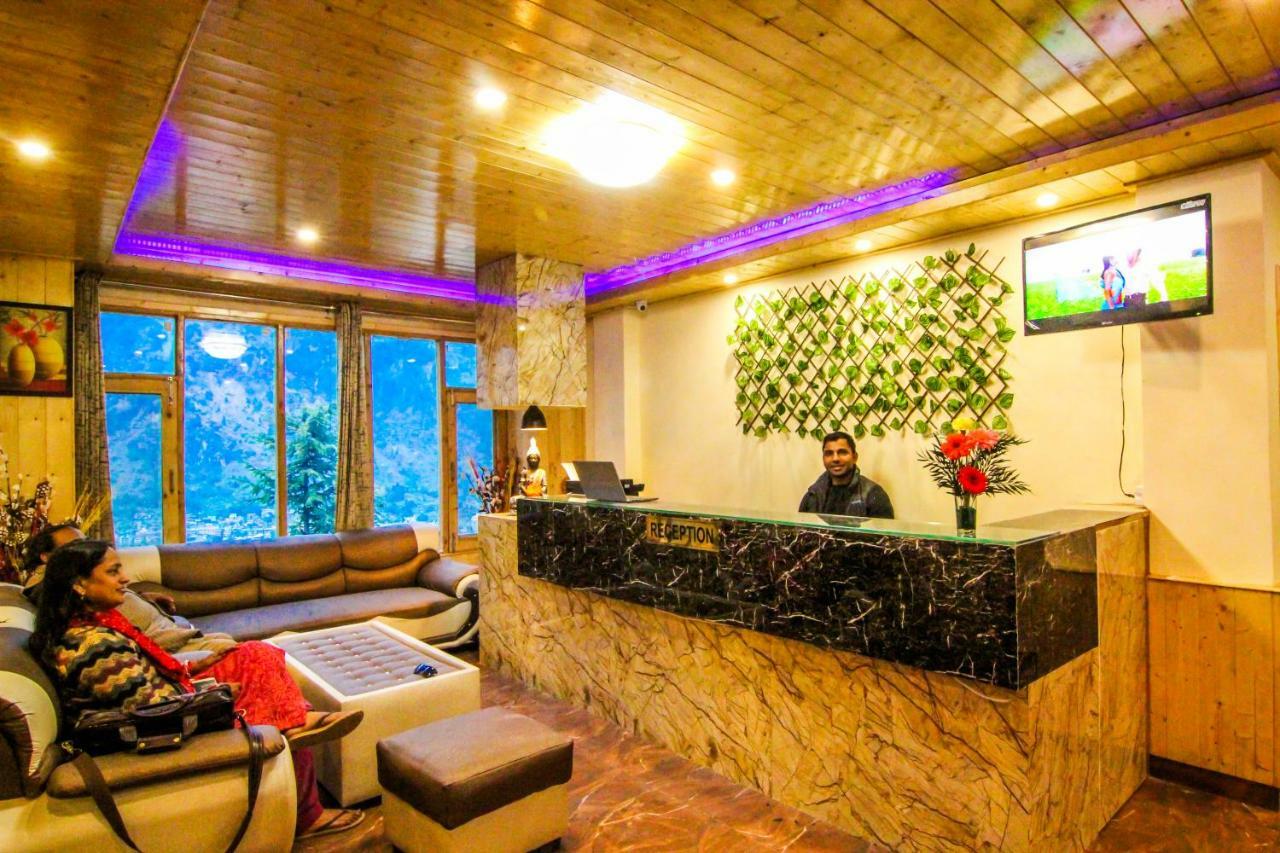 Hotel Highq Manali (Himachal Pradesh)