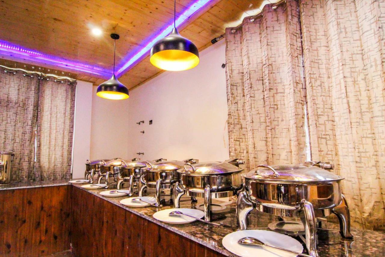 Highq Hotel Manali (Himachal Pradesh)