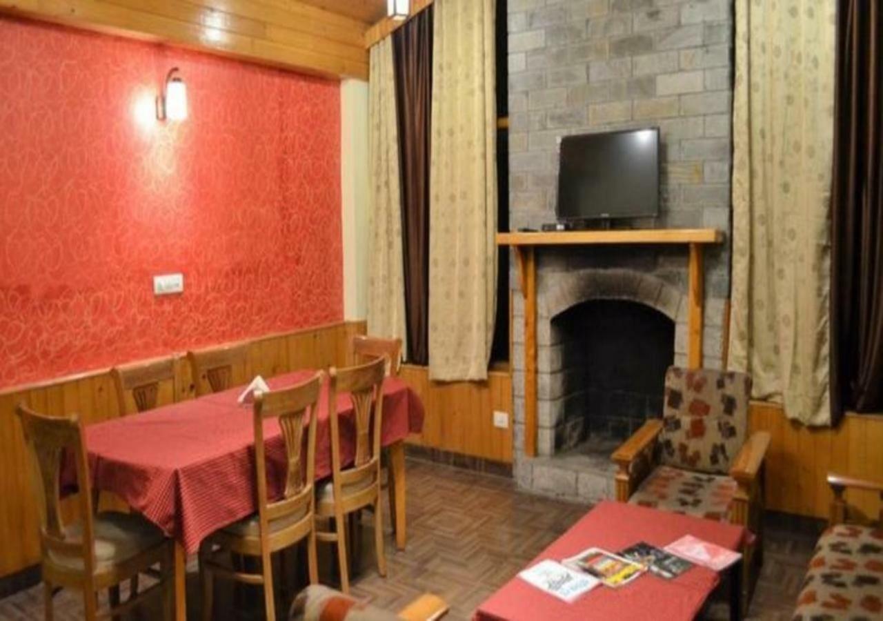Gezellig - Vardhan Hills Hotel Manali (Himachal Pradesh)