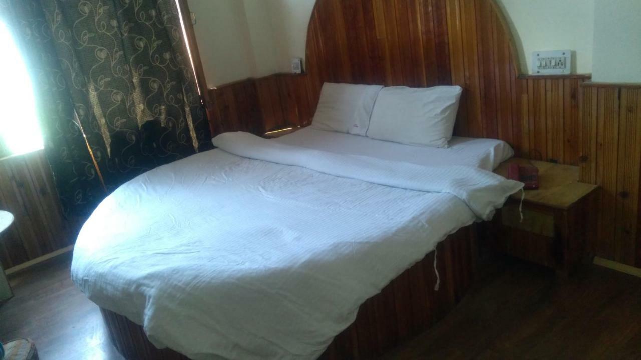 Sourabh Hotel 2*