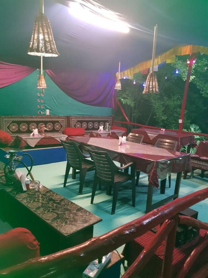 Abys Hut Guest house *
