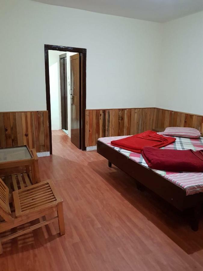 Abys Hut Guest house *
