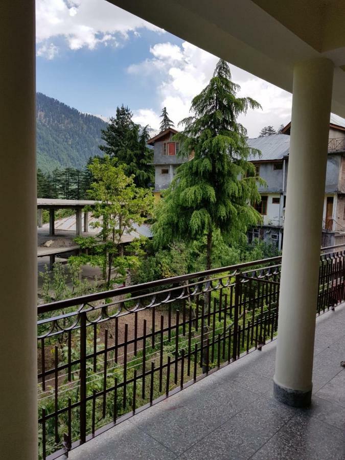 Abys Hut * Manali (Himachal Pradesh)