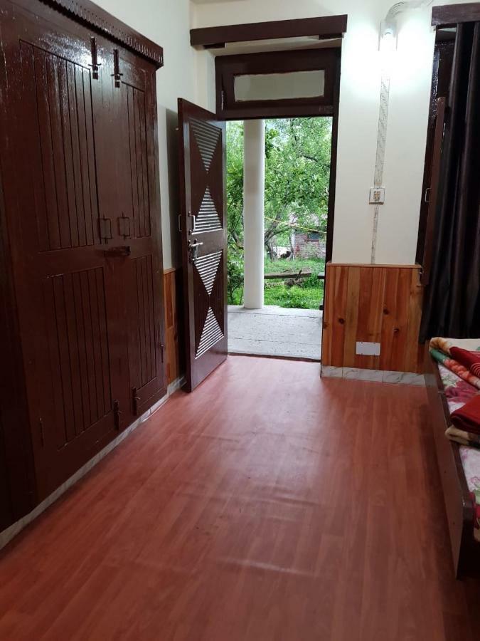 Abys Hut Guest house Manali (Himachal Pradesh)