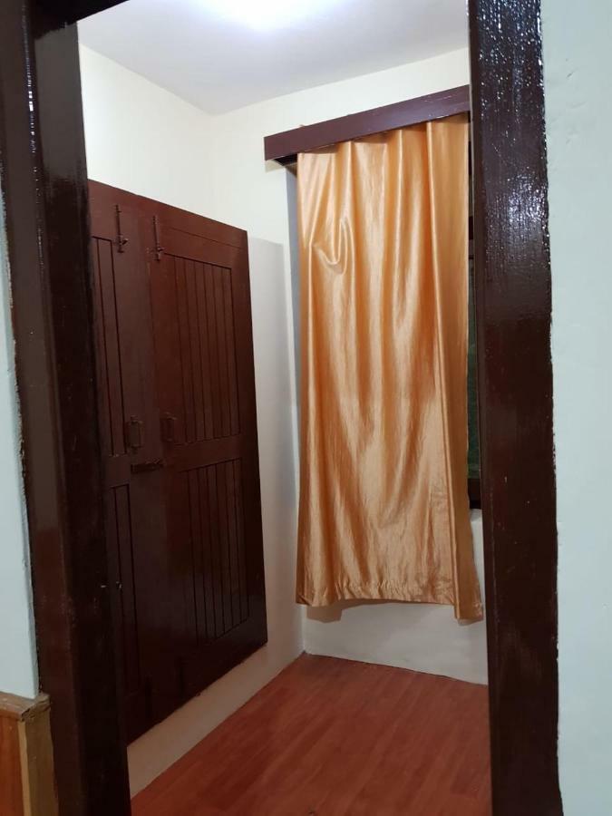 Abys Hut Guest house *