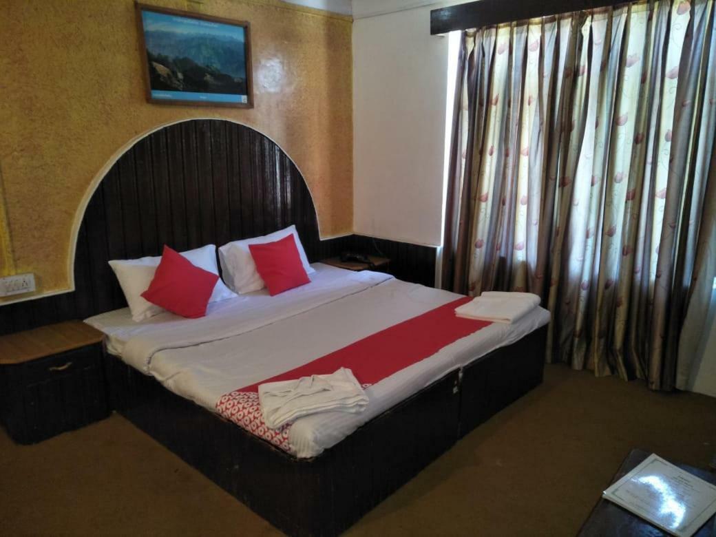 Mountain Hotel Manali (Himachal Pradesh)
