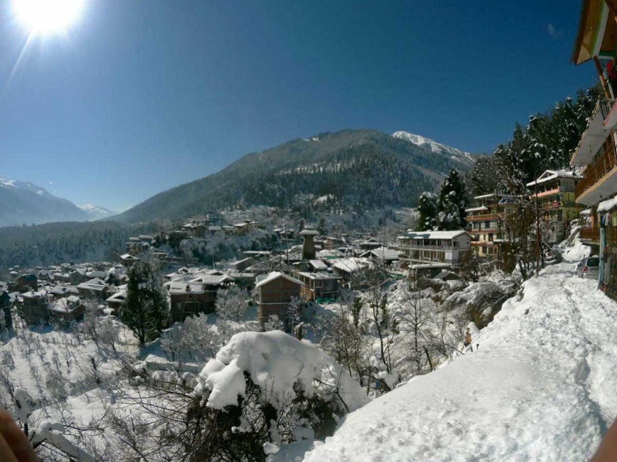 Hotel North End Manali (Himachal Pradesh)