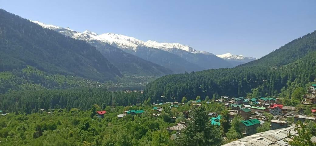 Hotel North End Manali (Himachal Pradesh)