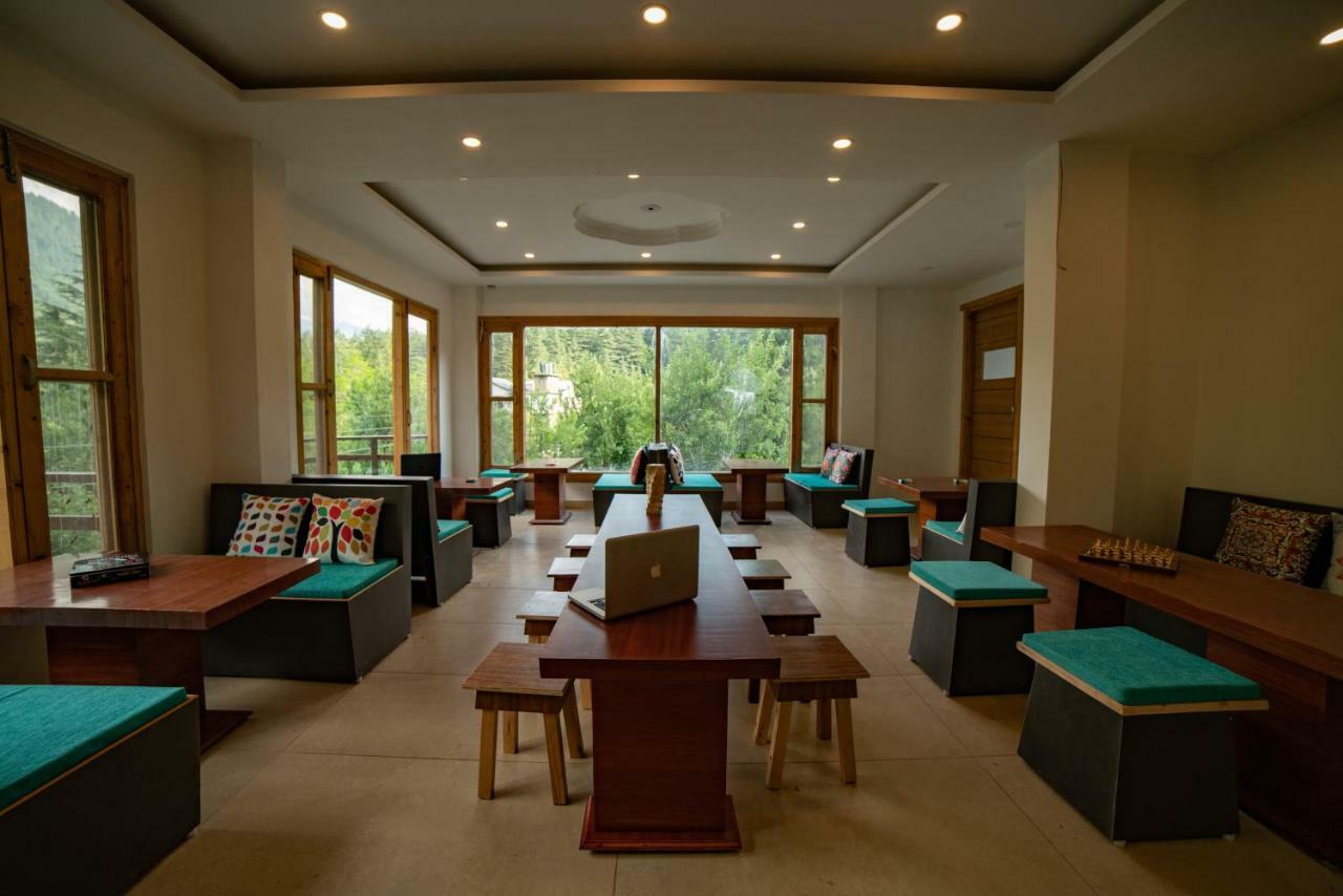 Alt Life - Hostel *