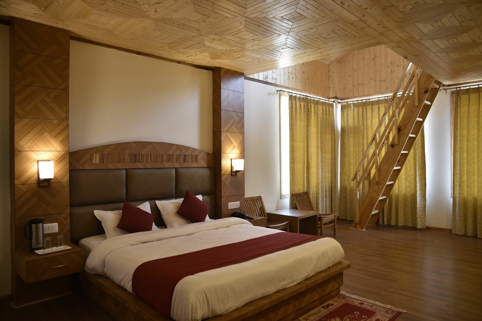 Hotel Oyo 10255 Red Apple